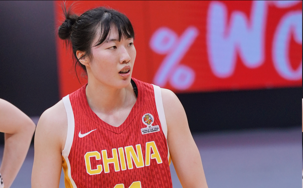 乐鱼-一战打出顶级3D!正负值+24断层领先,球迷:中国女篮的特科格鲁